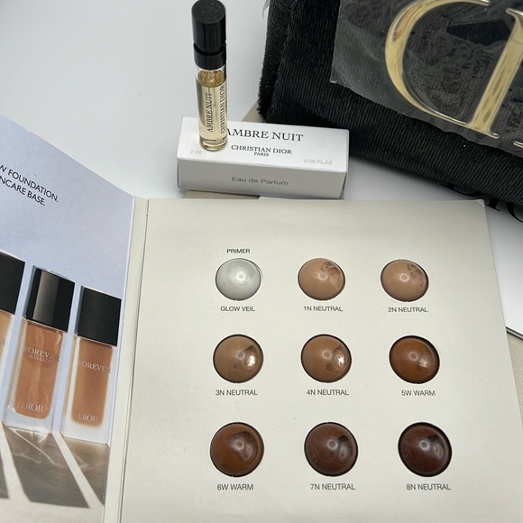 Dior Beaute Black Velvet Pouch Bag Logo CD Star Zipper Pull, EDP & Foundation - Picture 3 of 17